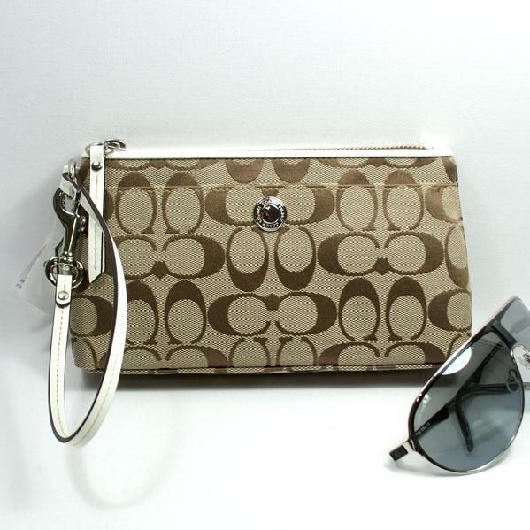 coach clutch white