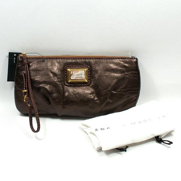 marc jacobs wristlet pouch