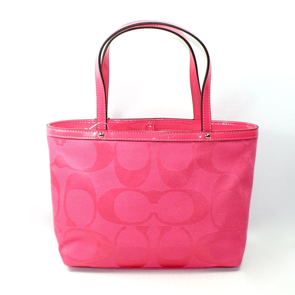 court tote in signature nylon