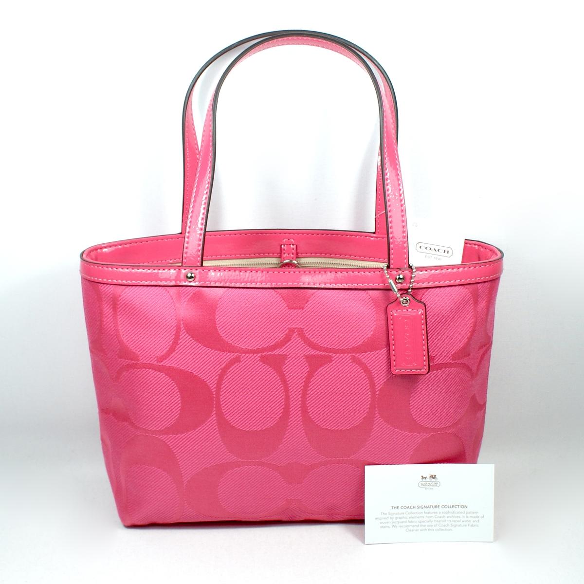 court tote in signature nylon