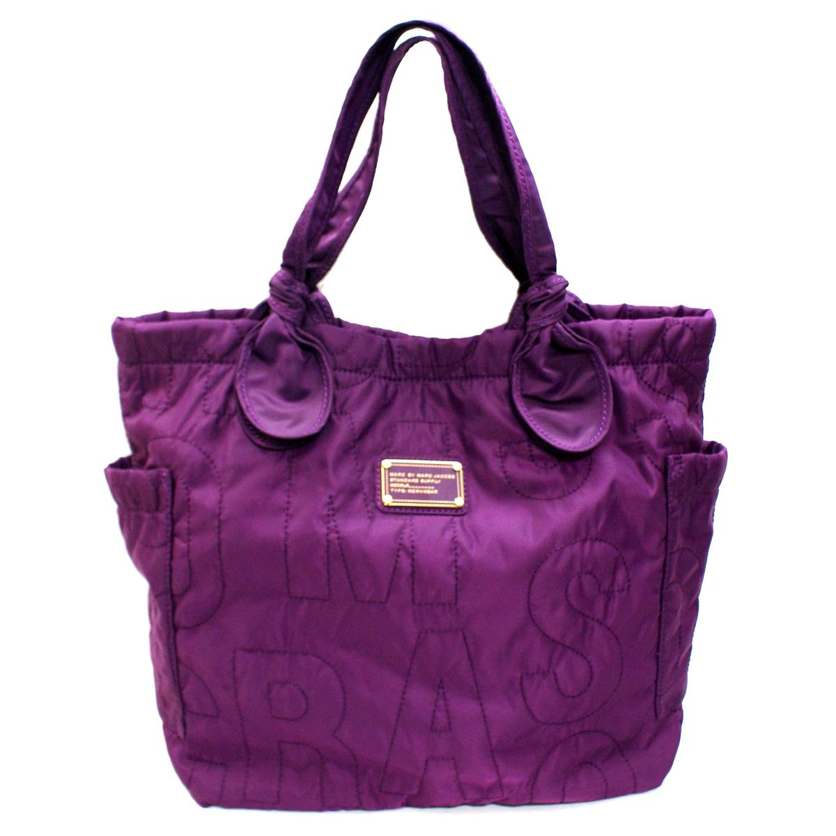 court tote in signature nylon