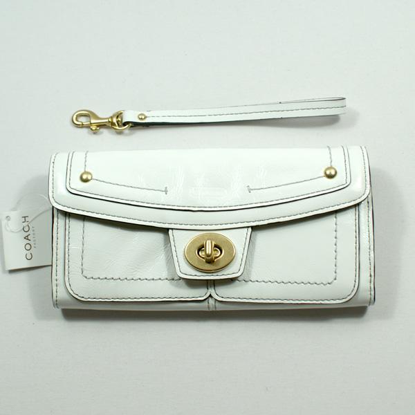 coach turnlock clutch white